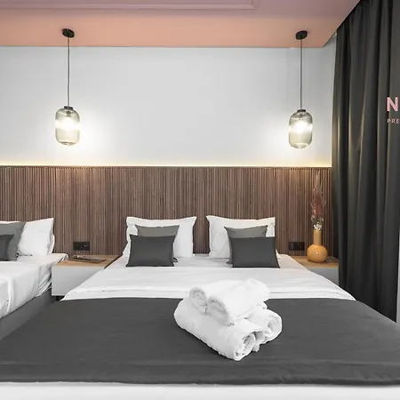 Ξενοδοχείο με διαμερίσματα Esther Suites, Nilie Hospitality Mgmt